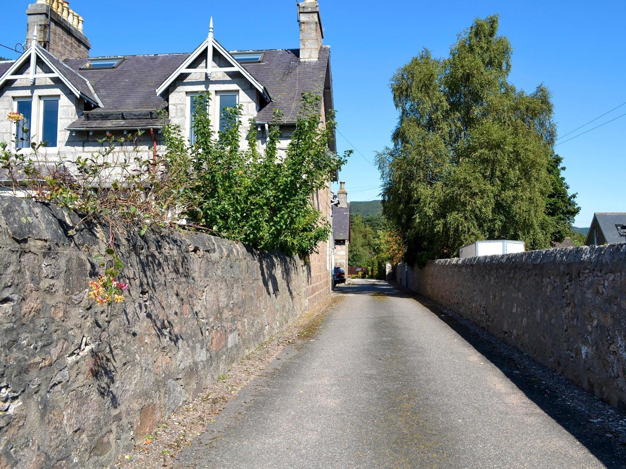 Villa Darroch View Ballater Esterno foto