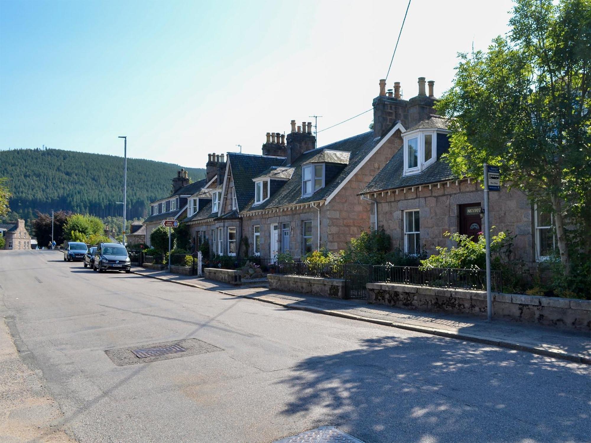 Villa Darroch View Ballater Esterno foto